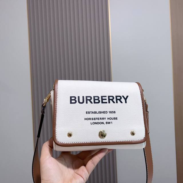 礼盒包装 Burberry博柏利horseferry单肩斜挎包 尺寸18812Cm
