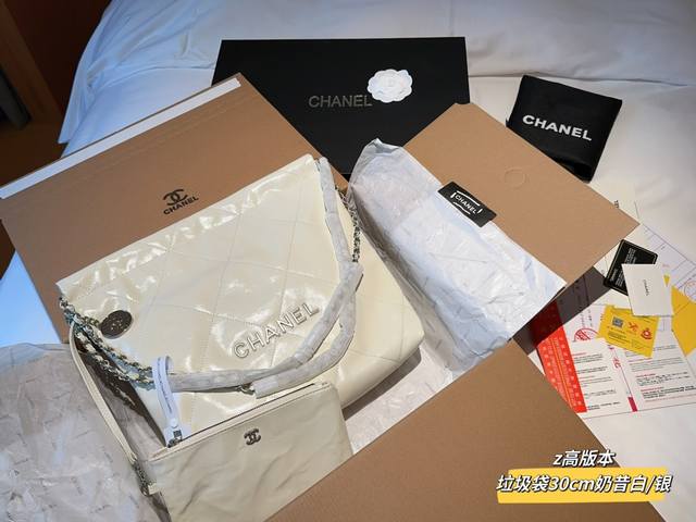 高版本 Chanel香奈儿 Chanel22Bag垃圾袋 尺寸30Cm 礼盒包装 - 点击图像关闭