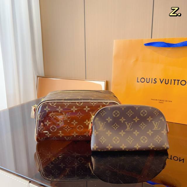 Louis Vuitton 路易威登 Lvdopp Kit 洗漱包 这款化妆包颜值高 可以直接拎出街 尺寸 26*14*15Cm