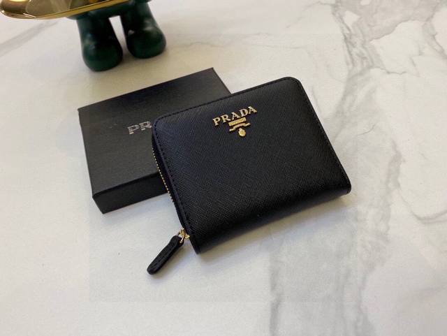 #8040 普拉达专柜最新款小钱包 原版牛皮 完美内阁 卡包钱包多功能