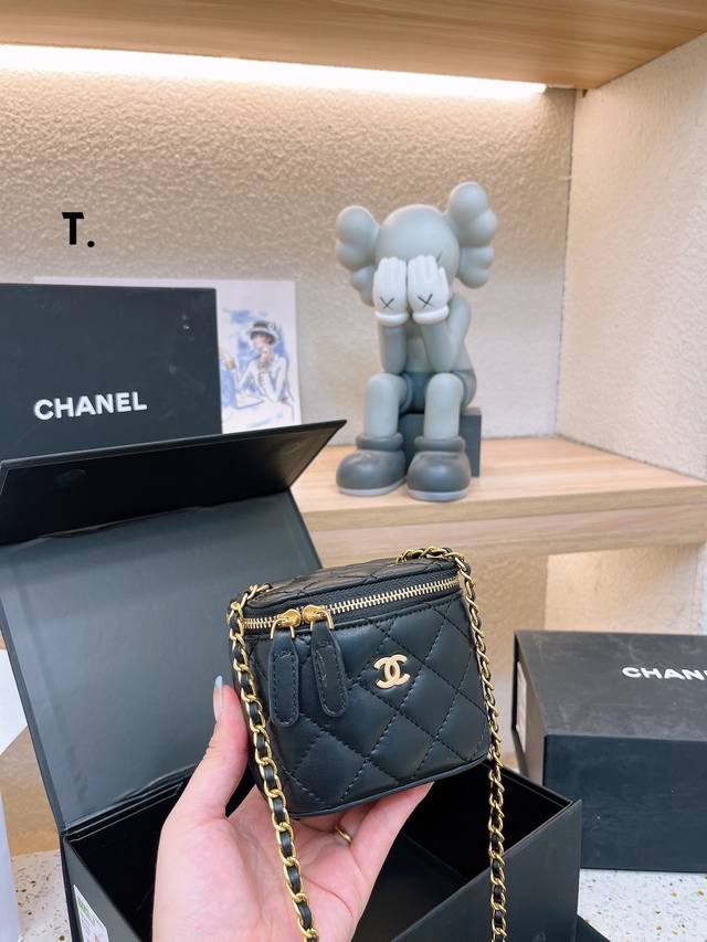 折叠礼盒 Chanel 限定 小金球 盒子包 小箱子 最近的盒子系列们 小盒子当然是异常可爱啦 不得不承认金球是香 金球世家 尺寸 小11 9 8