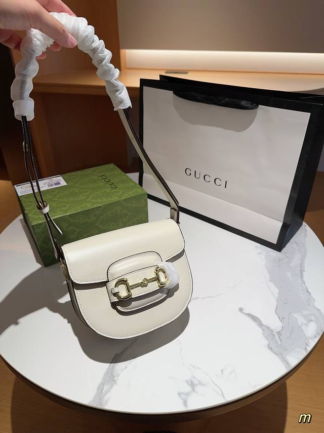 Gucci古奇23年新款 1955Mini马衔扣迷你马鞍包尺寸18Cm礼盒包装