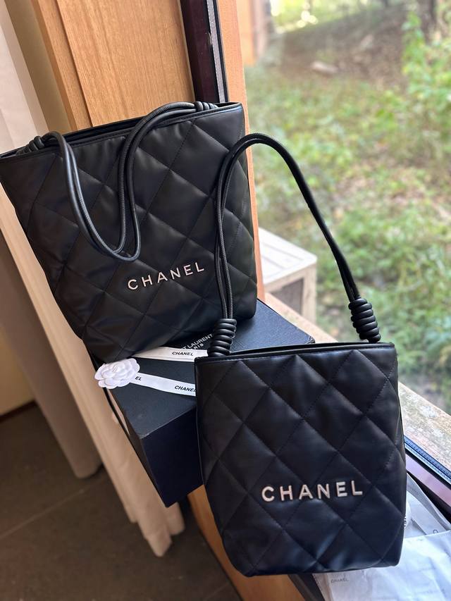 礼盒包装 Chanel 香奈儿新品 金币mini 水桶包 时装 休闲 不挑衣服 尺寸20Cm小 25Cm大