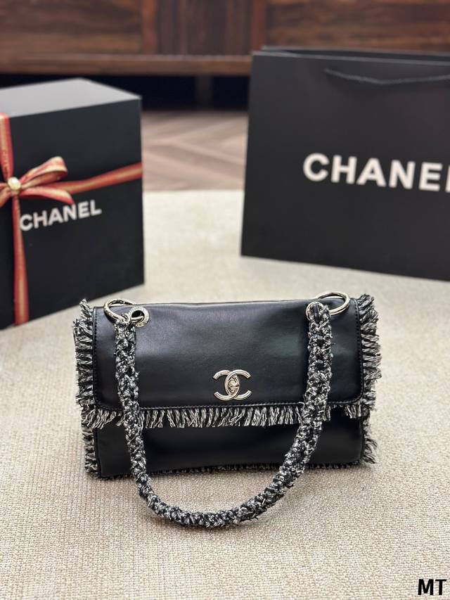 Chanel Cf拼接包 慵懒随性又好背 上身满满的惊喜 高级慵懒又随性 彻底心动的一只 Size 26 16Cm