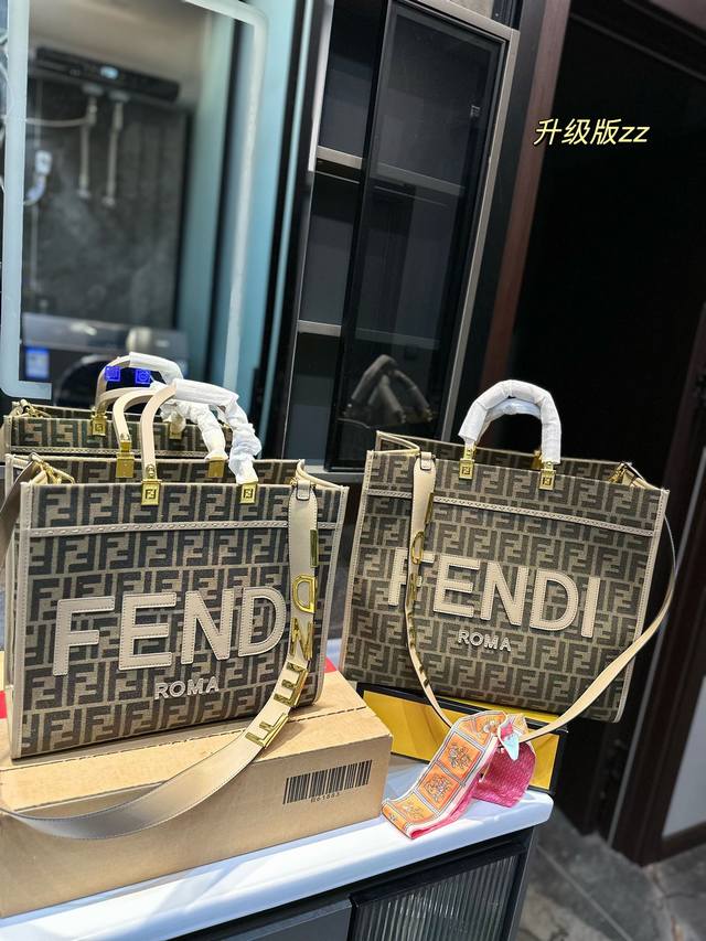F家 Fendi Peekabo 购物袋 经典的tote造型 托特包尺寸40Cm 35Cm