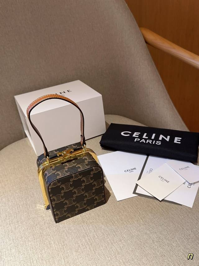 赛琳celine 凯旋门复古手提小盒子包小方包 凹造型必备 尺寸10 10 8 礼盒包装