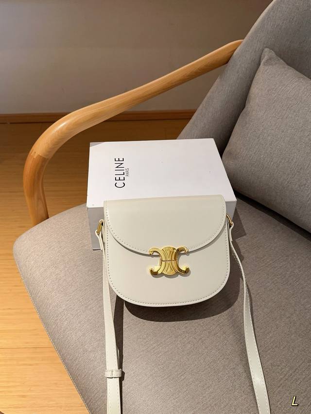 高版本 Celine 赛琳 经典半圆马鞍包 尺寸18 15 5 礼盒包装