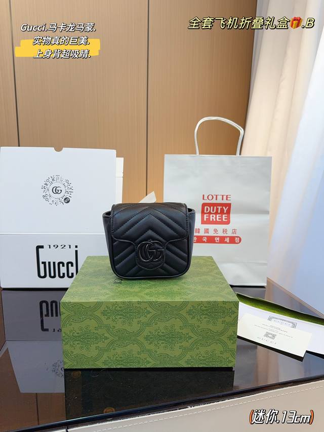 配全套飞机礼盒 Gucci新款马蒙 Marmont小胖子包 Gucci Gg Marmont于出新款了 方方正正的一只小胖子 马卡龙颜色 尺寸 13*7*10C