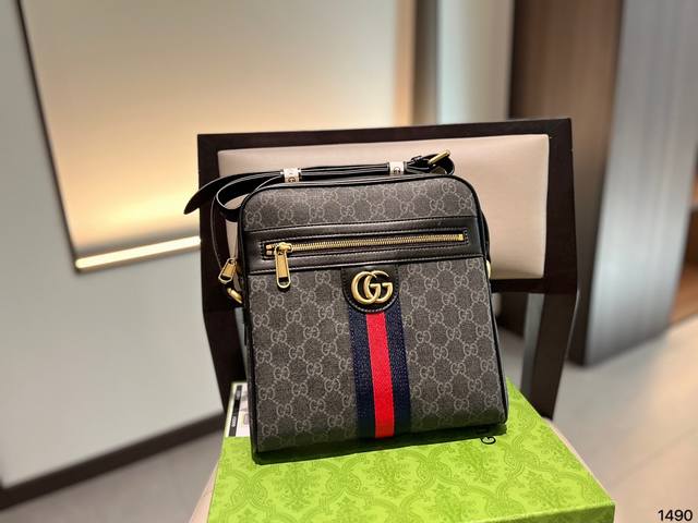 Gucci男士比较日常实用的包包而且价格是真便宜 #Gucci 23.24Cm