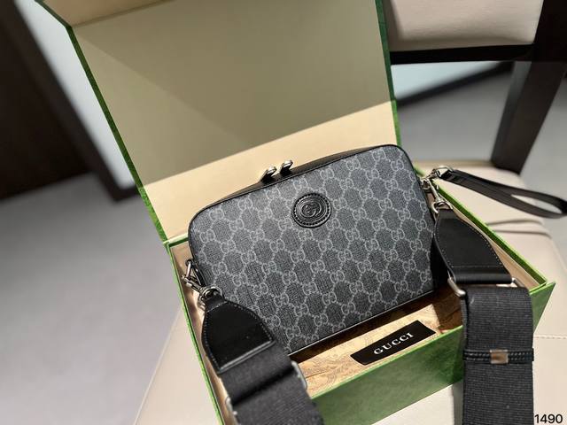 Gucci男士比较日常实用的包包而且价格是真便宜 #Gucci 23Cm