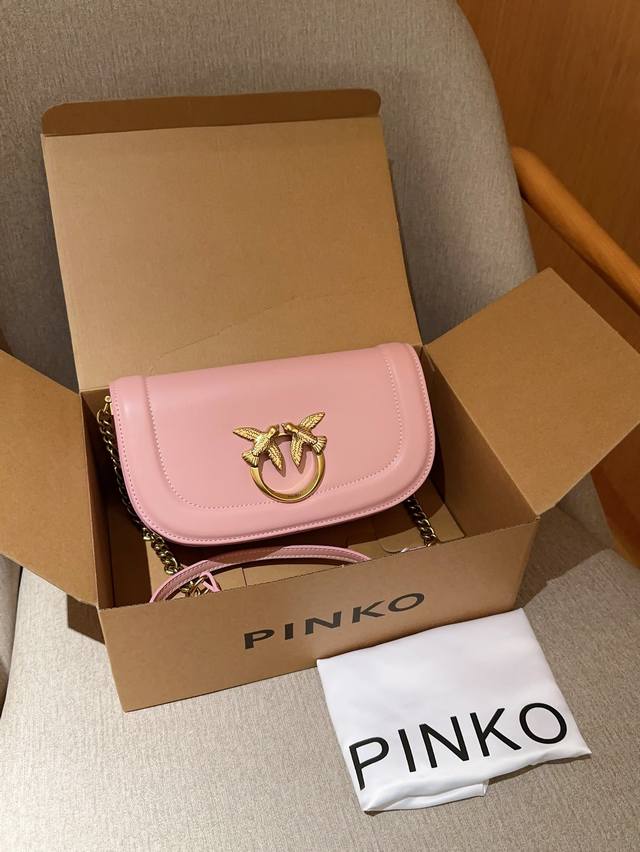 Pinko 经典燕子包半圆马鞍包腋下链条包 尺寸23 13 5 礼盒包装