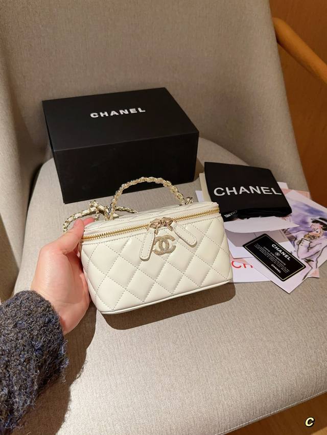 Chanel香奈儿 24P珍珠手提盒子包链条包 Size:18 10 8 礼盒包装