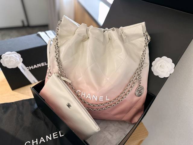 飞机盒包装 Chanel 24P渐变 迷你垃圾袋#大爆款预测 天呐chanel Mini垃圾袋也太美了叭颐 预测下一个大爆款翻 好想拥有 #香奈儿垃圾袋 #Ch