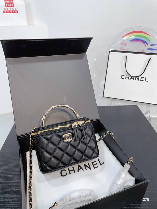 折叠礼盒包装 Chanel盒子包 香奈儿手提款 时髦精必备款 超级精致 Size:18Cm - 点击图像关闭