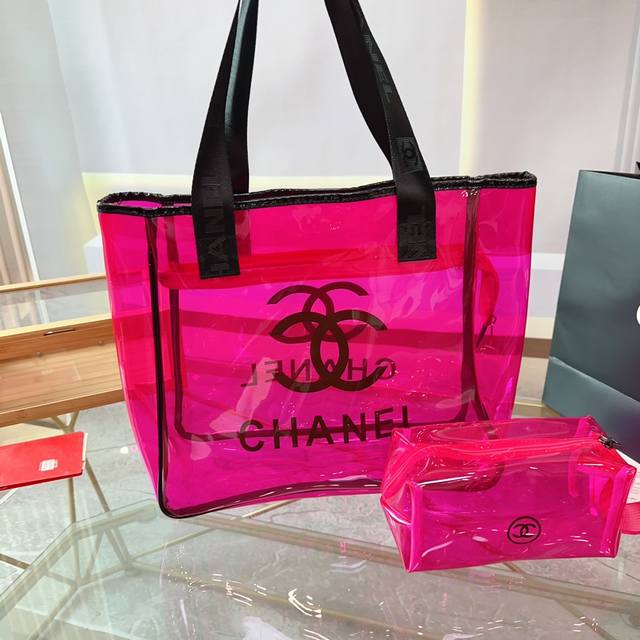 Size：36×32 Chanel香奈儿果冻购物袋沙滩果冻包 子母购物袋这是什么神仙包，容量超大搭配大胆果冻透明材质 十分亮眼 特别好看 Qr