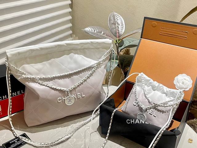折叠礼盒 Chanel 24P渐变 迷你垃圾袋#大爆款预测 天呐chanel Mini垃圾袋也太美了叭颐 预测下一个大爆款翻 好