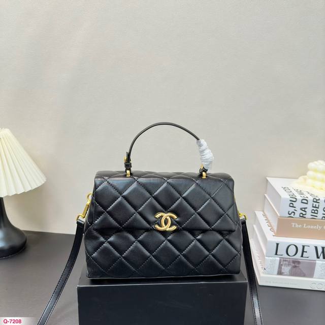 折叠盒 Chanel香奈儿 新款邮差手提包 那么好看 那么香 种草款 超级百搭 尺寸27.18Cm