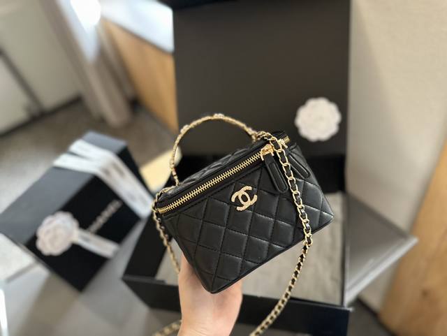 折叠礼盒包装 Chanel盒子包 手提款 时髦精必备款 超级精致 Size:18Cm - 点击图像关闭