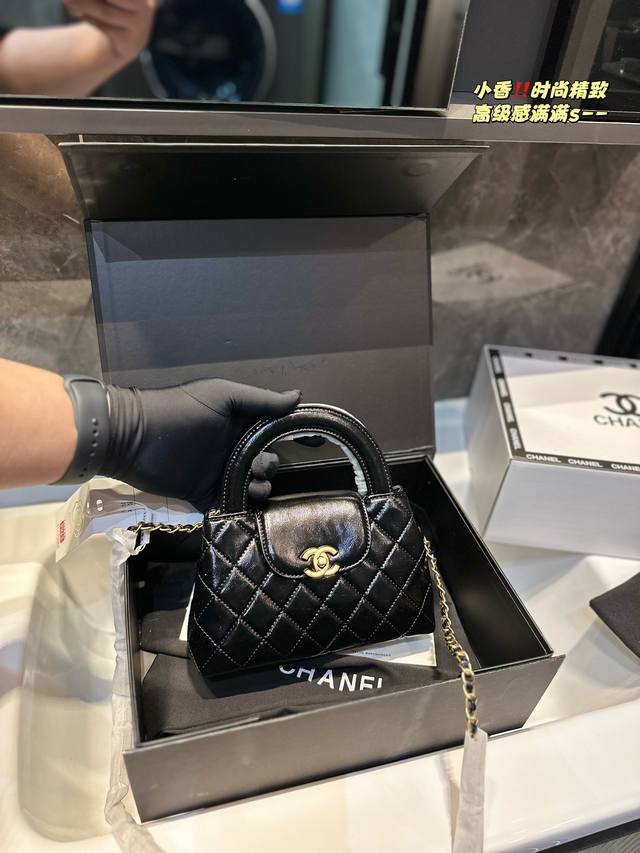 礼盒包装 Chanel 23新款kelly链条包 23K最火的一款 尺寸：22Cm