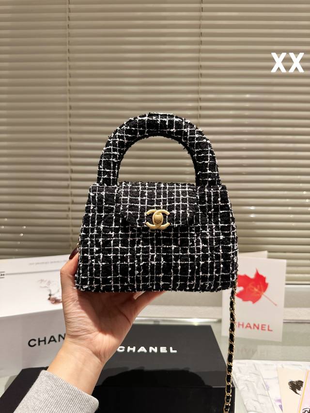 小羊皮 Chanel23K新款｜本季度的“最眼包” Chanel / 香奈儿 23K Kelly大号链条包 小羊皮 也是很耐用哒，经典百 - 点击图像关闭