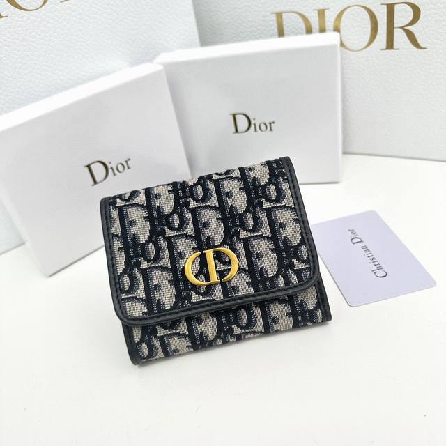 Dior 2025 2088颜色 黑色 尺寸 11*10*2 Dior专柜最新款火爆登场！采用头层牛皮，做工精致， 媲美专柜！多功能小钱包，超级实用！