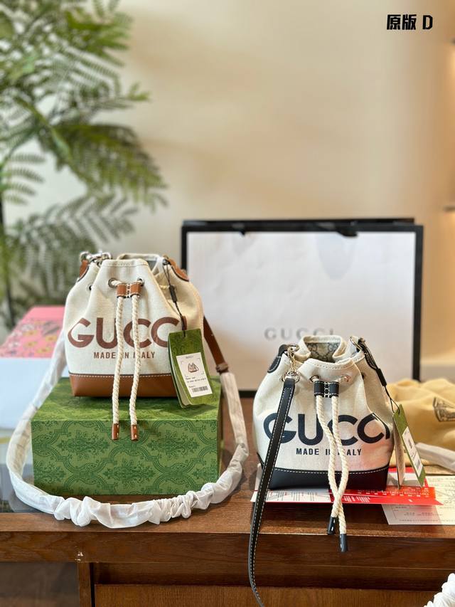 Gucci帆布包 全套包装 品牌标志性印花不断焕新演绎，生动彰显品牌别具-格的美学理念。作为2024早春系列的重要叙事元 素，“Gucci Made In It