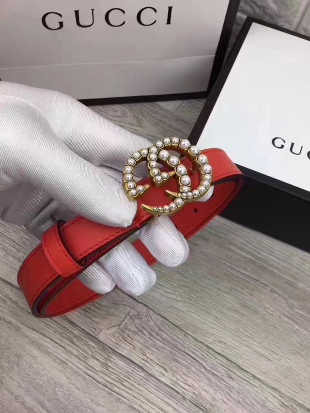 Gucci 古奇官网畅销爆款 --正品规格 原版品质 双面进口头层对版定制皮料 --高品质 手感极佳 --复古金gg珍珠扣--规格2.0Cm宽度