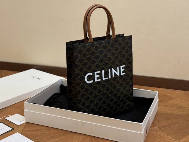 配盒 尺寸：33.28Cm Celine 购物袋 牛皮 赛琳容量 耐看耐用 超级大气的一款！